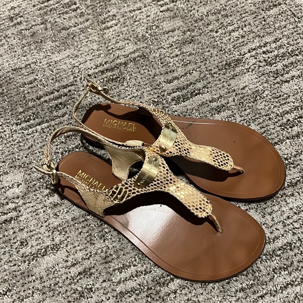 Michael kors size 9 gold sandals